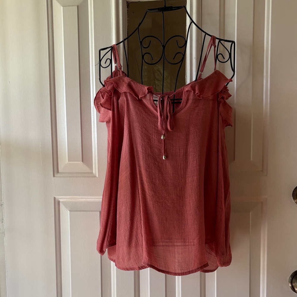 Active USA Ruffled Camisole Rose Sm Spaghetti Strap Long Sleeve Cold Shoulder